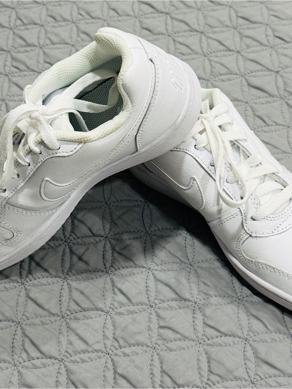 Nike Women’s White Leather Athletic Sneakers